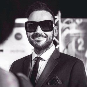 Meet your Posher, JV!